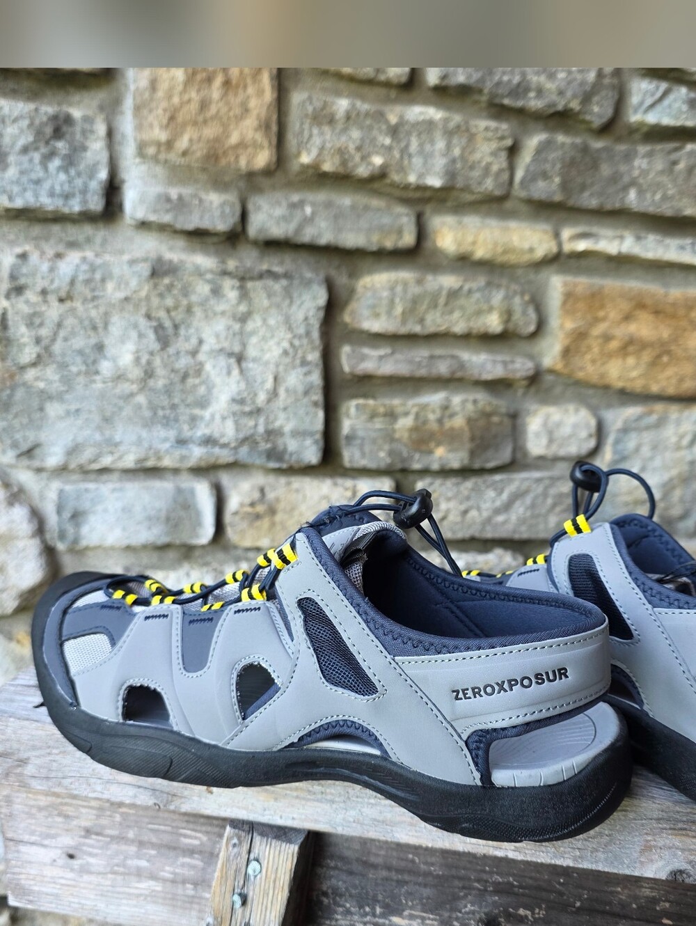 ZeroXposur Wallowa River sandals NWT